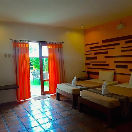 Acacia Tree Garden Hotel Puerto Princesa Buitenkant foto