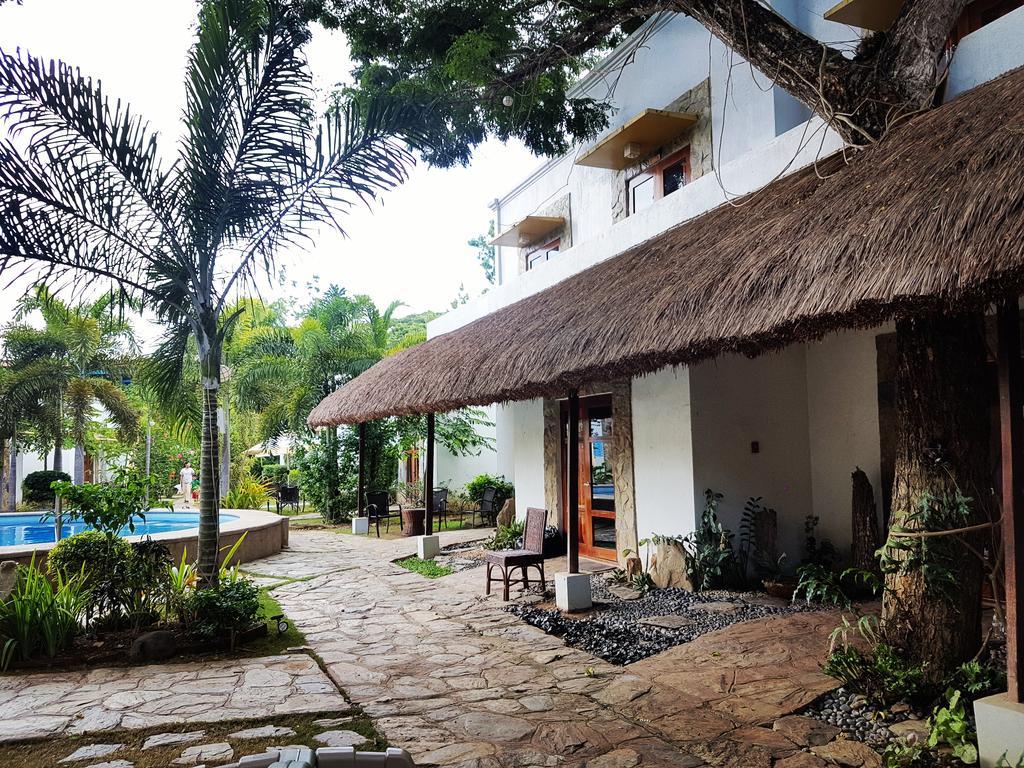 Acacia Tree Garden Hotel Puerto Princesa Buitenkant foto