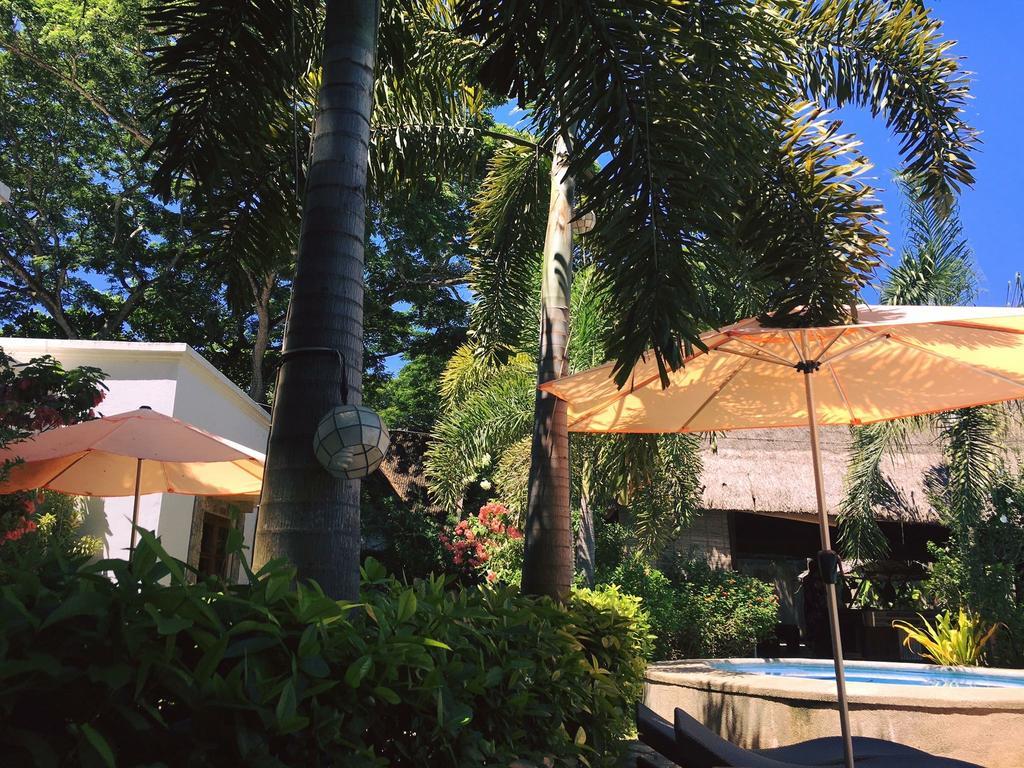 Acacia Tree Garden Hotel Puerto Princesa Buitenkant foto